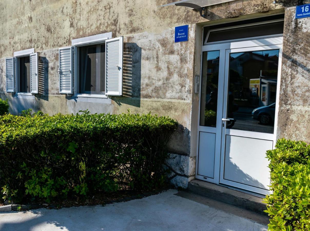 Apartman Tina Metković Zewnętrze zdjęcie