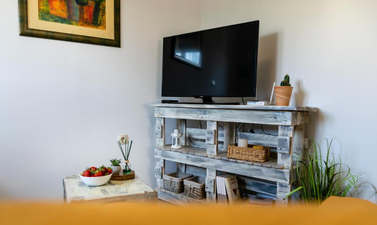 Apartman Tina Metković Zewnętrze zdjęcie